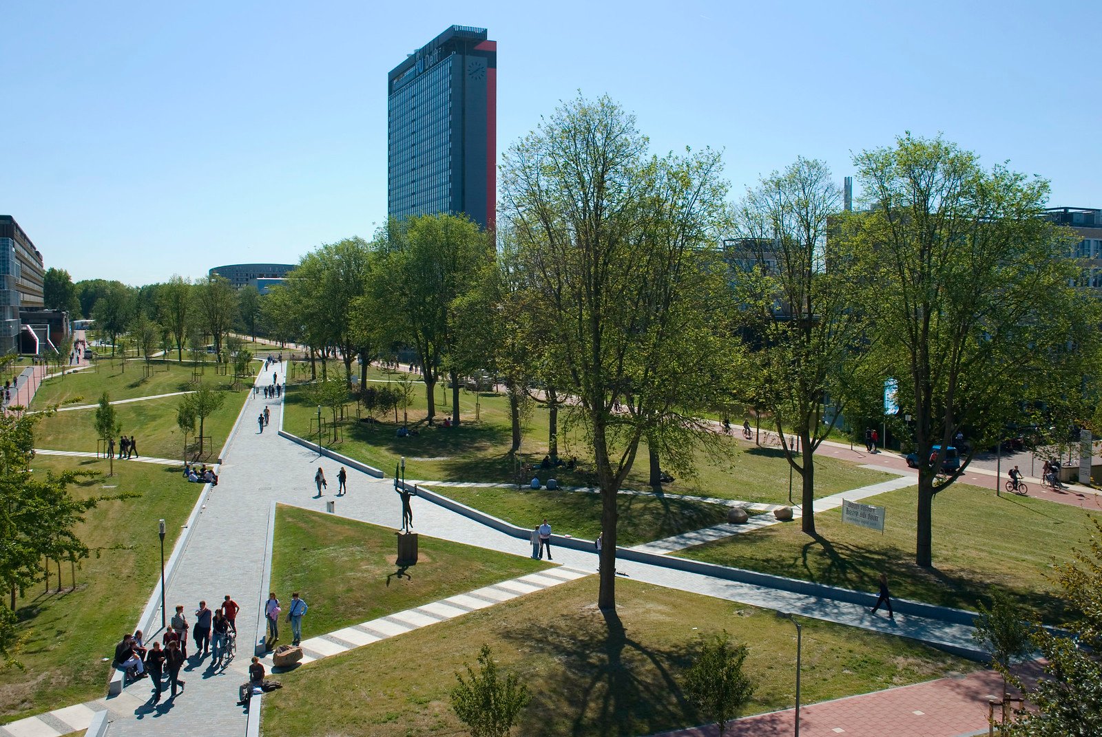 20210413_tudelft_campus_1600px