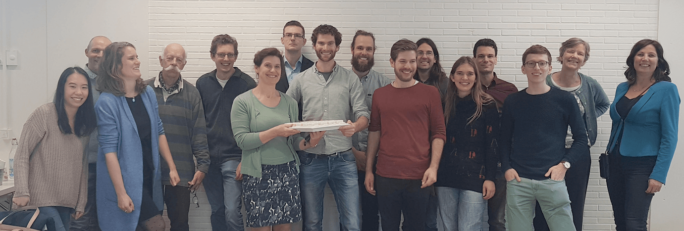 The TU Delft team and Grasple celebrating open education